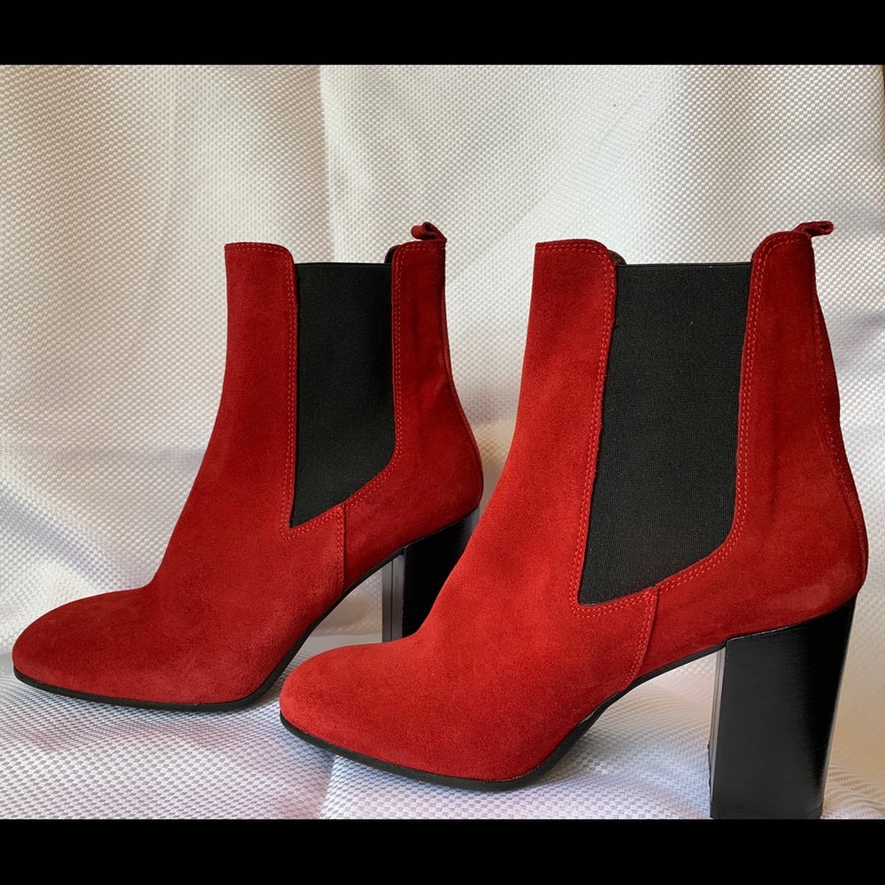 NWOT Barney’s New York, red suede boots